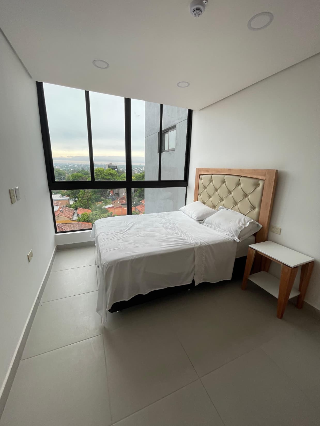 En alquiler departamento de 1 dormitorio - barrio Herrera, foto 1