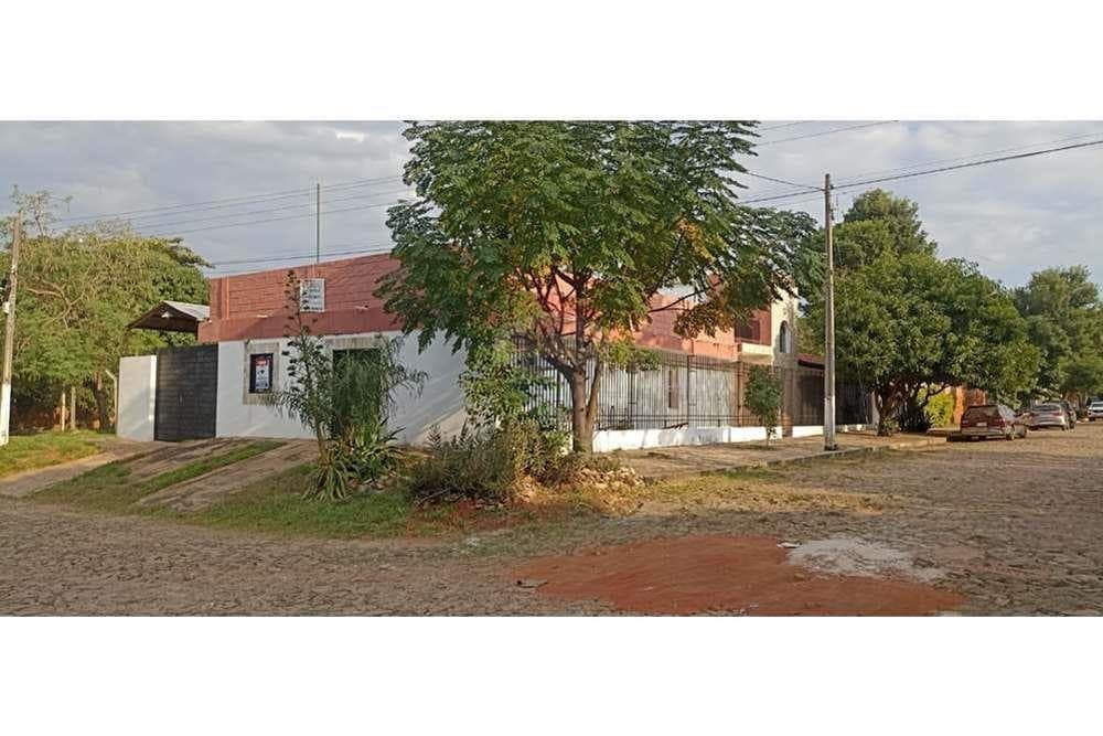 Vendo hermosa casa San Lorenzo -zona salemma