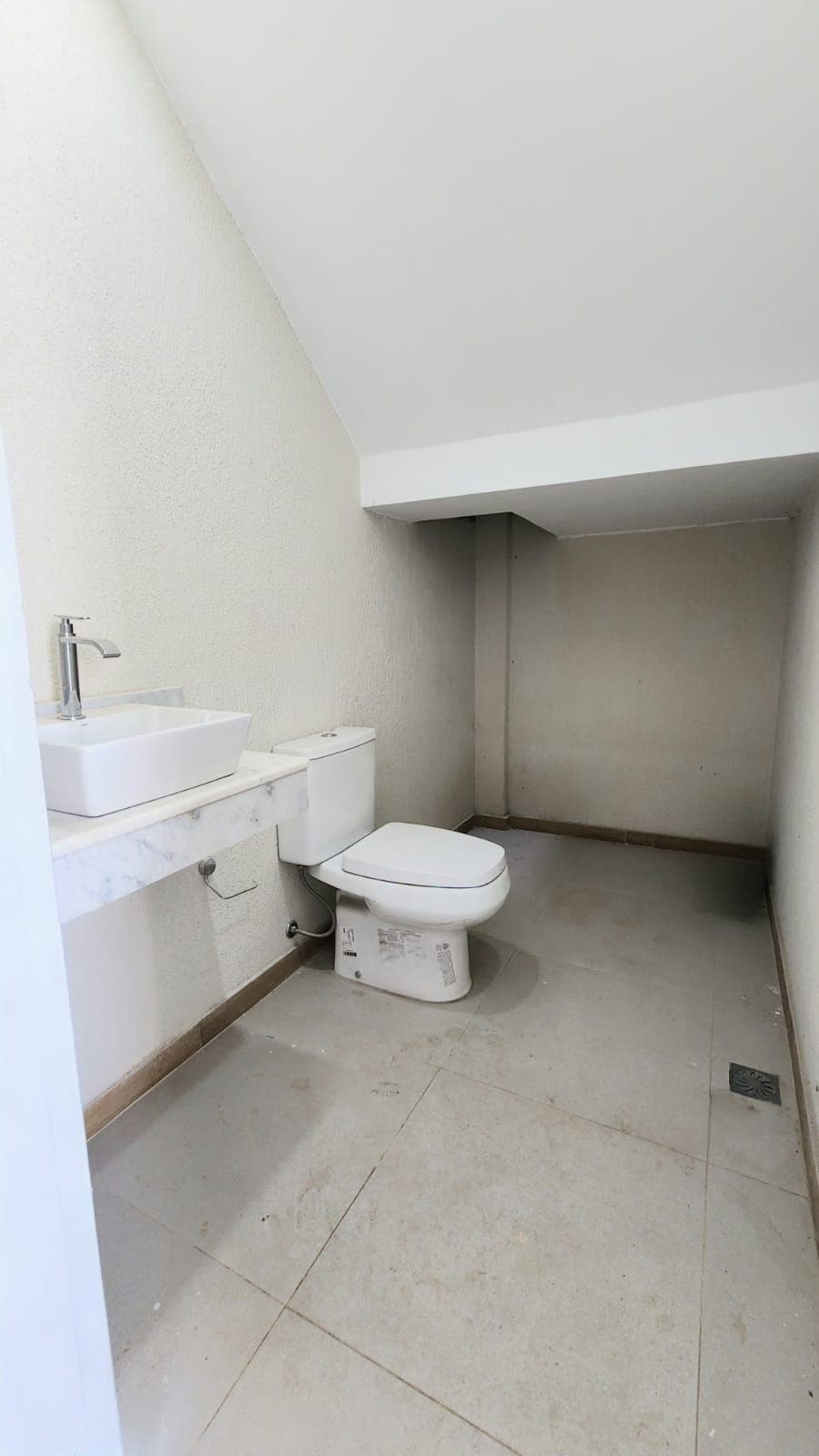 Duplex zona ingavi Fernando de la Mora zona norte, foto 2