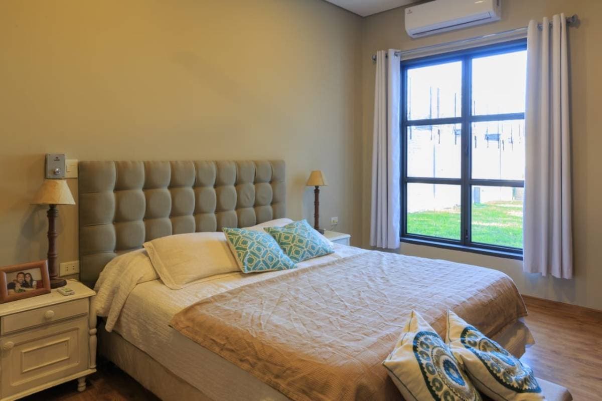 Casa en Venta, Avenida del Yacht casi Yrendague. Lambaré, foto 3