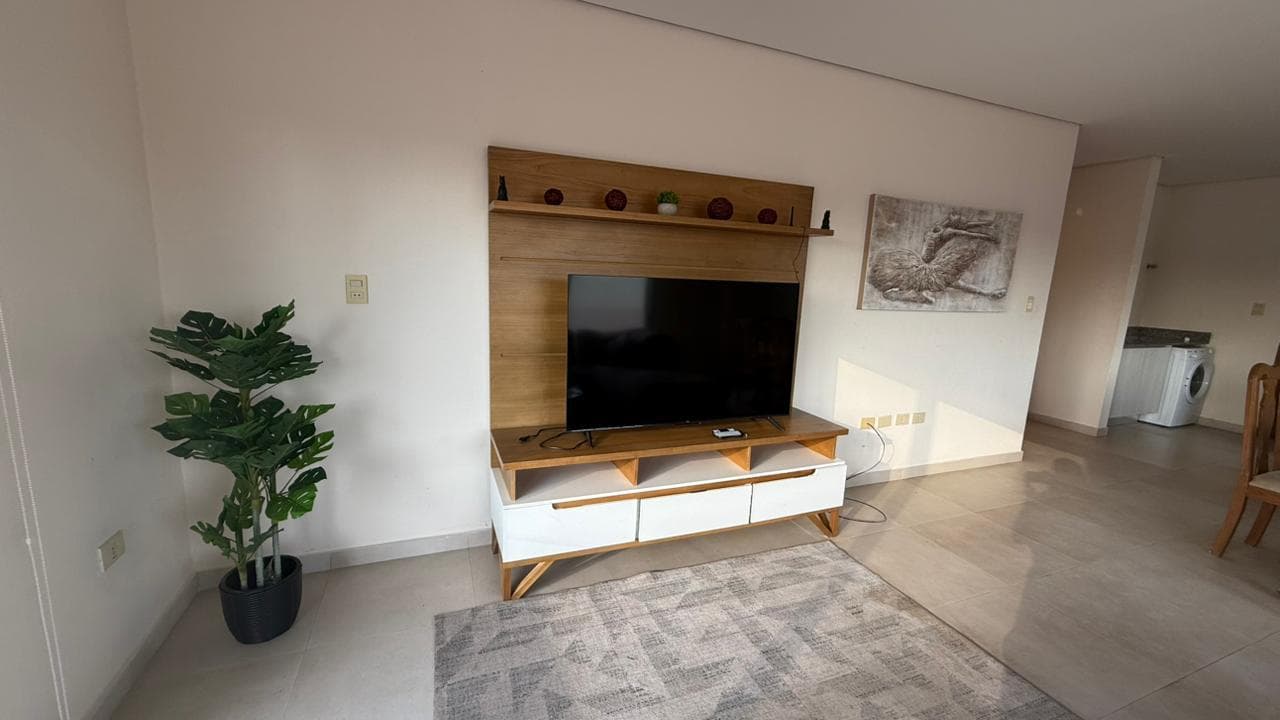 EN ALQUILER – Departamento Amoblado en Edificio Carmelitas - 190m2, foto 3