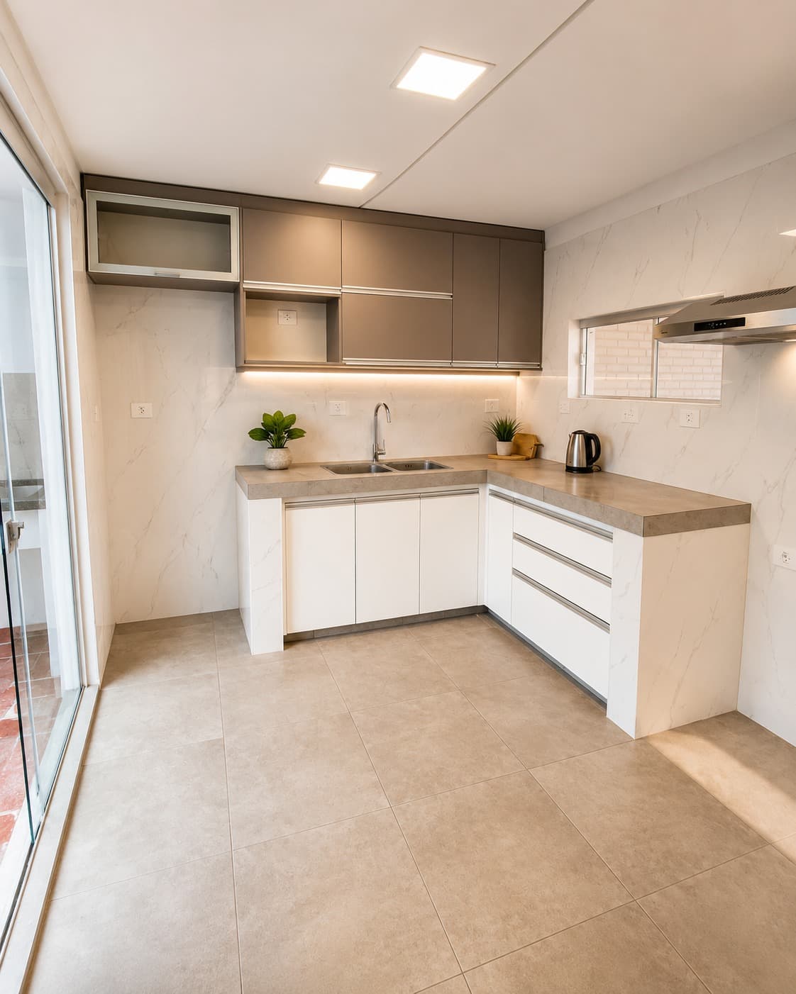 Casa de 3 Dormitorios con Quincho y Terraza – Zona Félix Bogado, foto 5