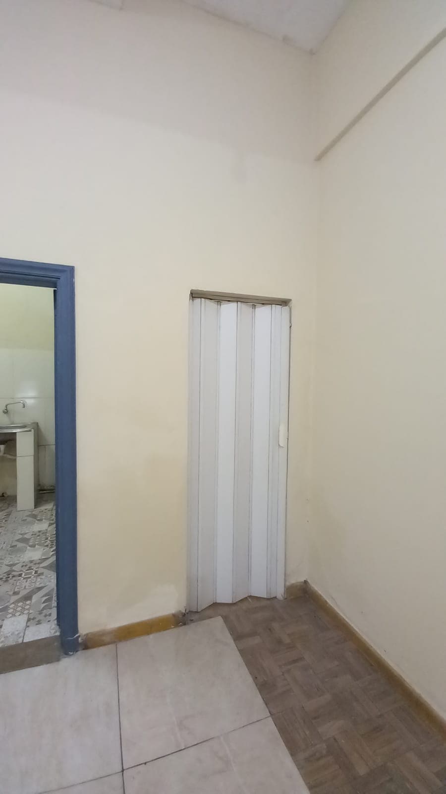 de Salon Comercial - Antequera e/ Azara y Cerro Cora — foto 2