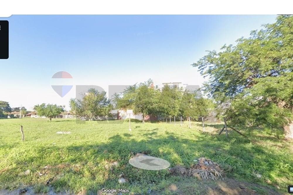 Terreno en venta – Loma Pyta