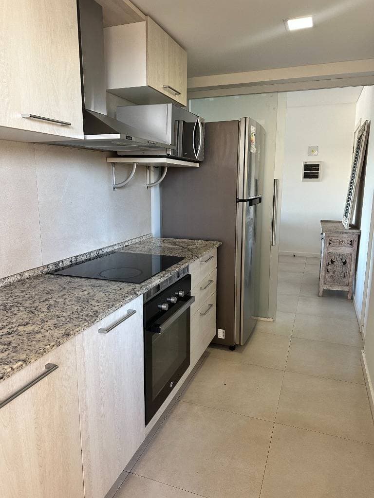 Departamento amoblado en Las Mercedes - 2 habitaciones 95 m2 - piso 2 — foto 3