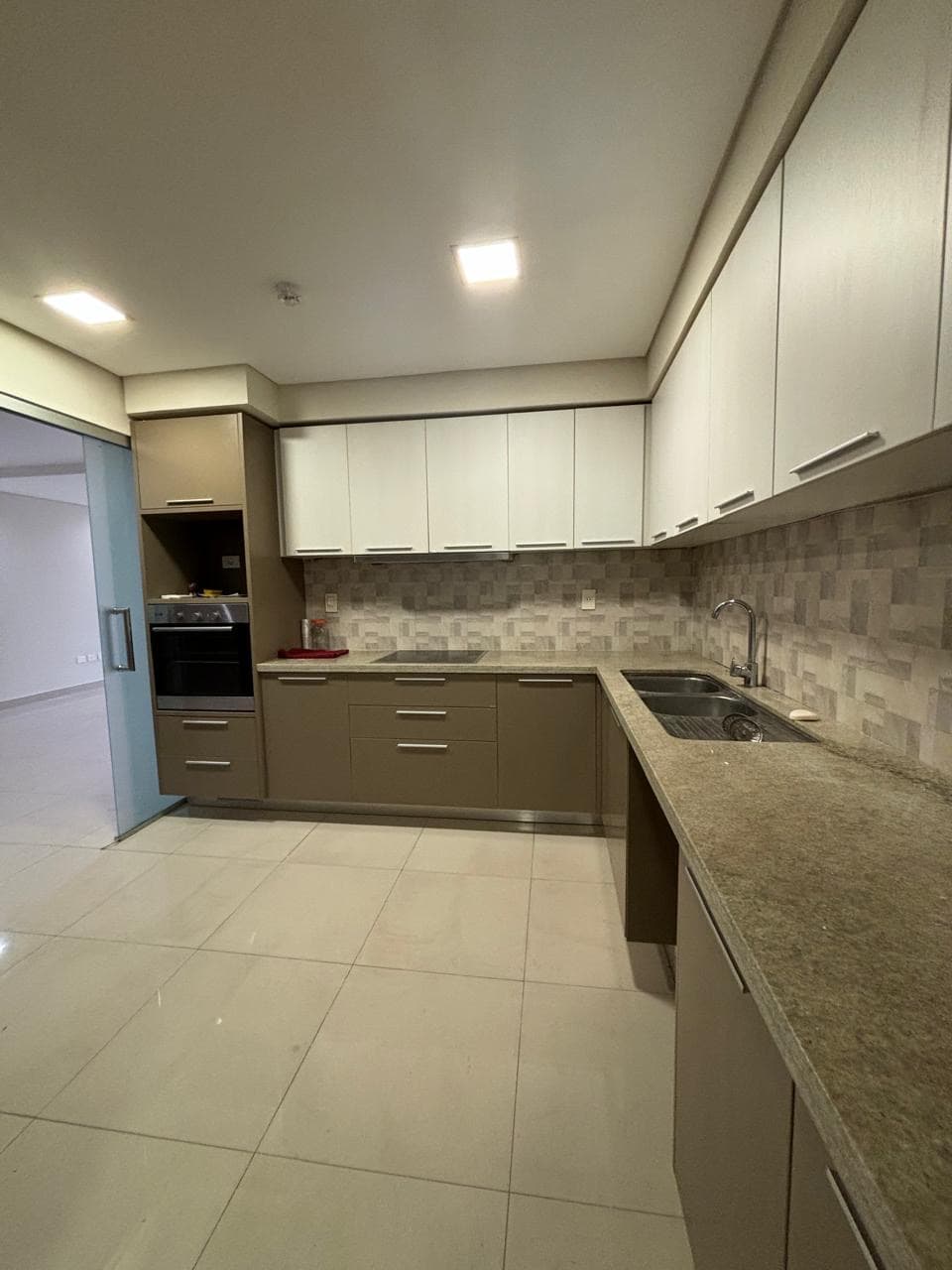 En Villa Morra depto de 3 dormitorios con amenities — foto 4