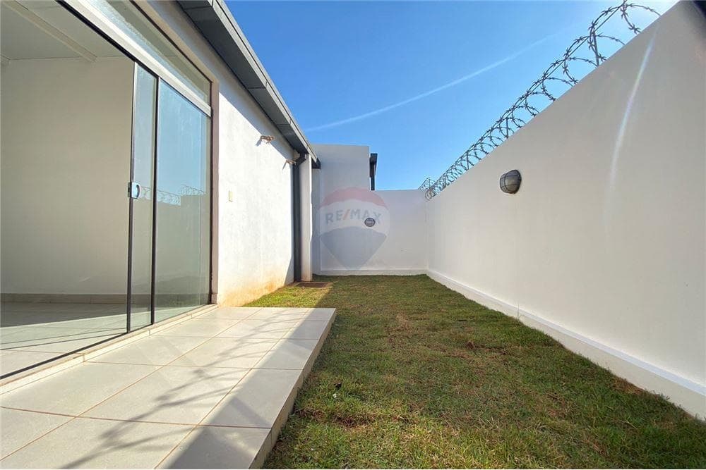chalet a estrenar Bº Laurelty, foto 3