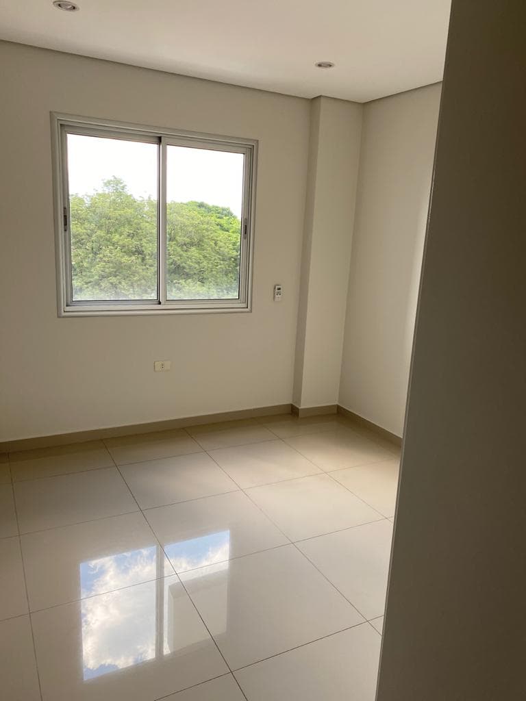 Moderno Dpto. En Villa Morra — foto 5