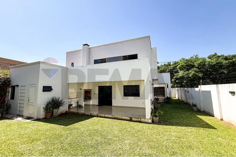 Casa en venta - Luque, foto 2