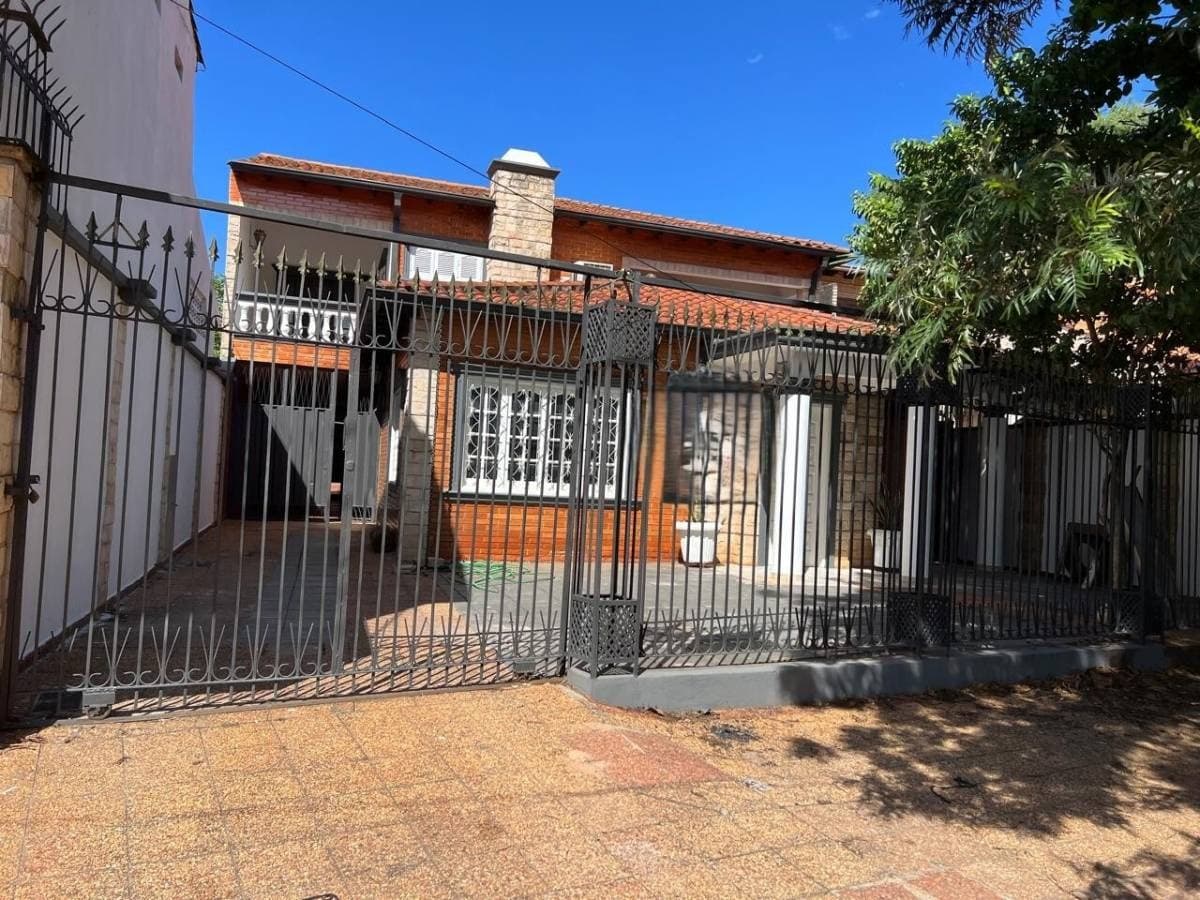 Alquilo casa en Fernando de la Mora zona norte
