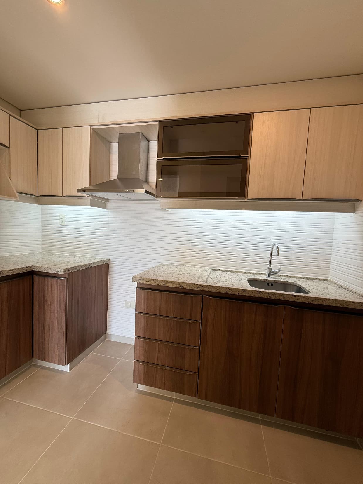 Barrio Jara zona mundi mark en alquiler departamento de 2 dormitorios — foto 4