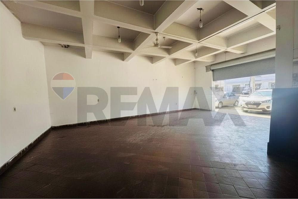 Local comercial-alquiler-pinoza-asuncion — foto 4