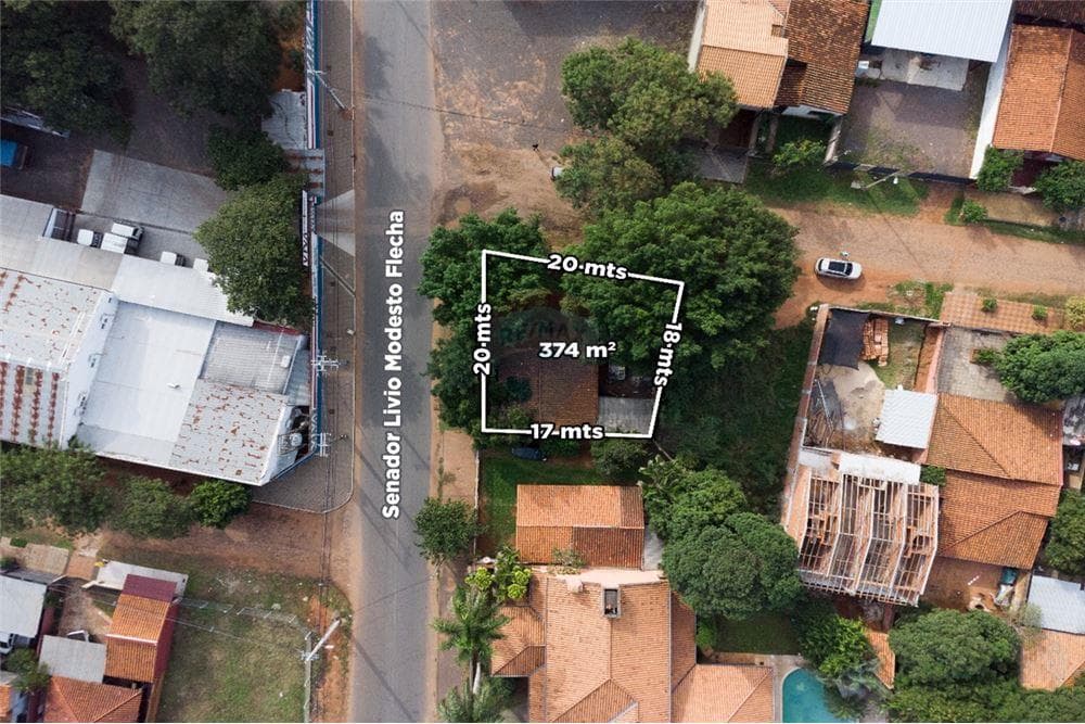 Terreno en esquina de 374 m² en zona conmebol - Luque