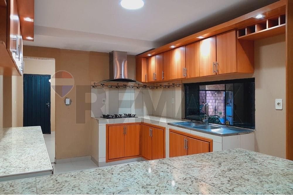 Casa en Lambaré z/ supermercado el pueblo!!, foto 5