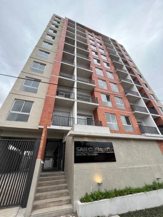 Departamento en Fernando de la Mora edificio san clemente