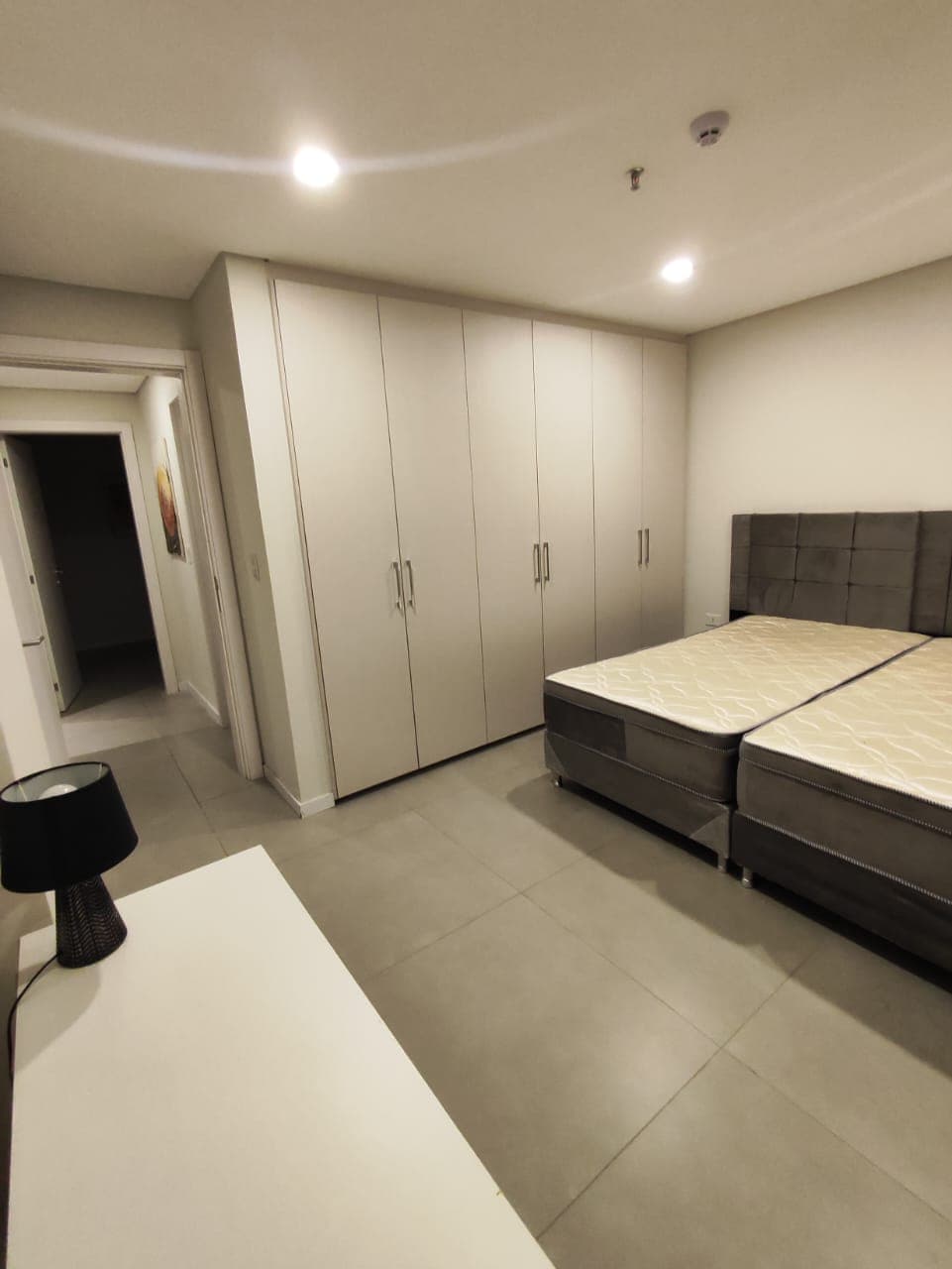 Barrio Jara, en alquiler departamento de 2 dormitorios amoblado — foto 4