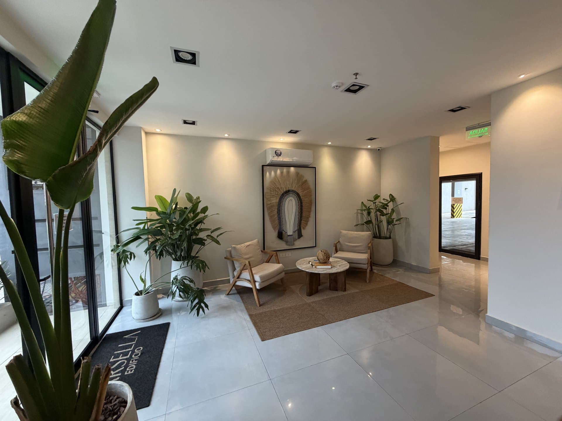 Departamento En Alquiler - Edificio Marsella, Las Mercedes - Piso 5, foto 2