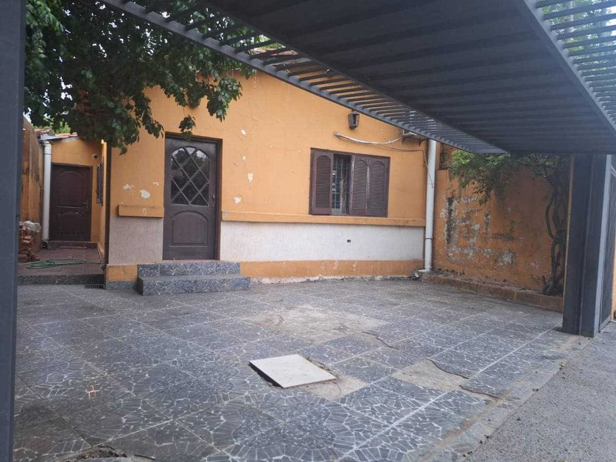 Residencia en zona Distrito Perseverancia en Venta