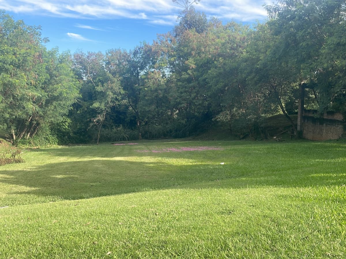 Vendo terreno en paraná country club