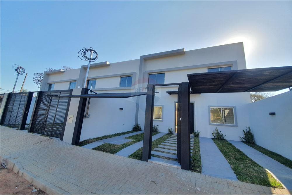 dúplex a estrenar en Laurelty-Luque, foto 1
