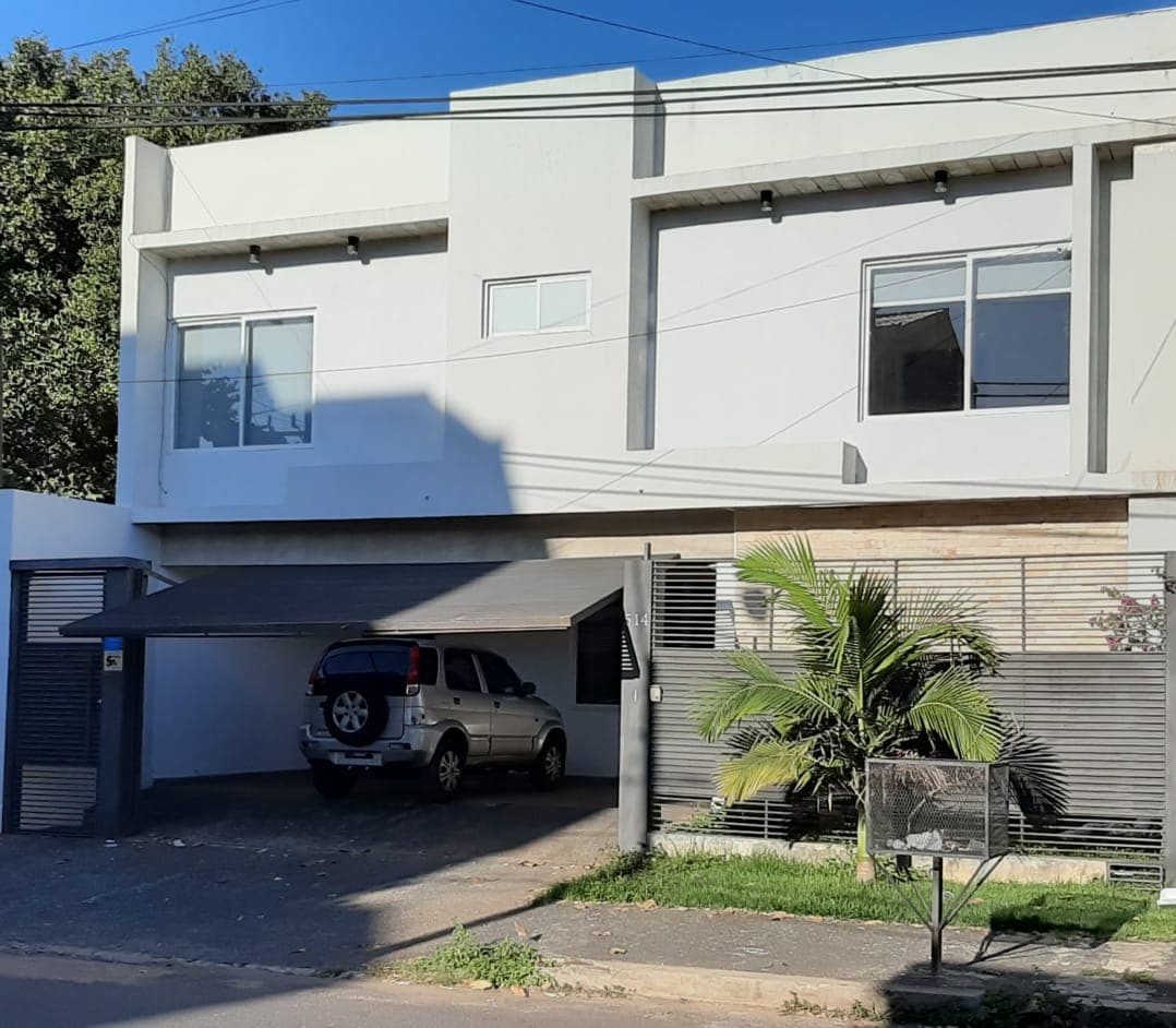 moderna casa en 2 plantas más terraza con parrillero. Herrera — foto 1