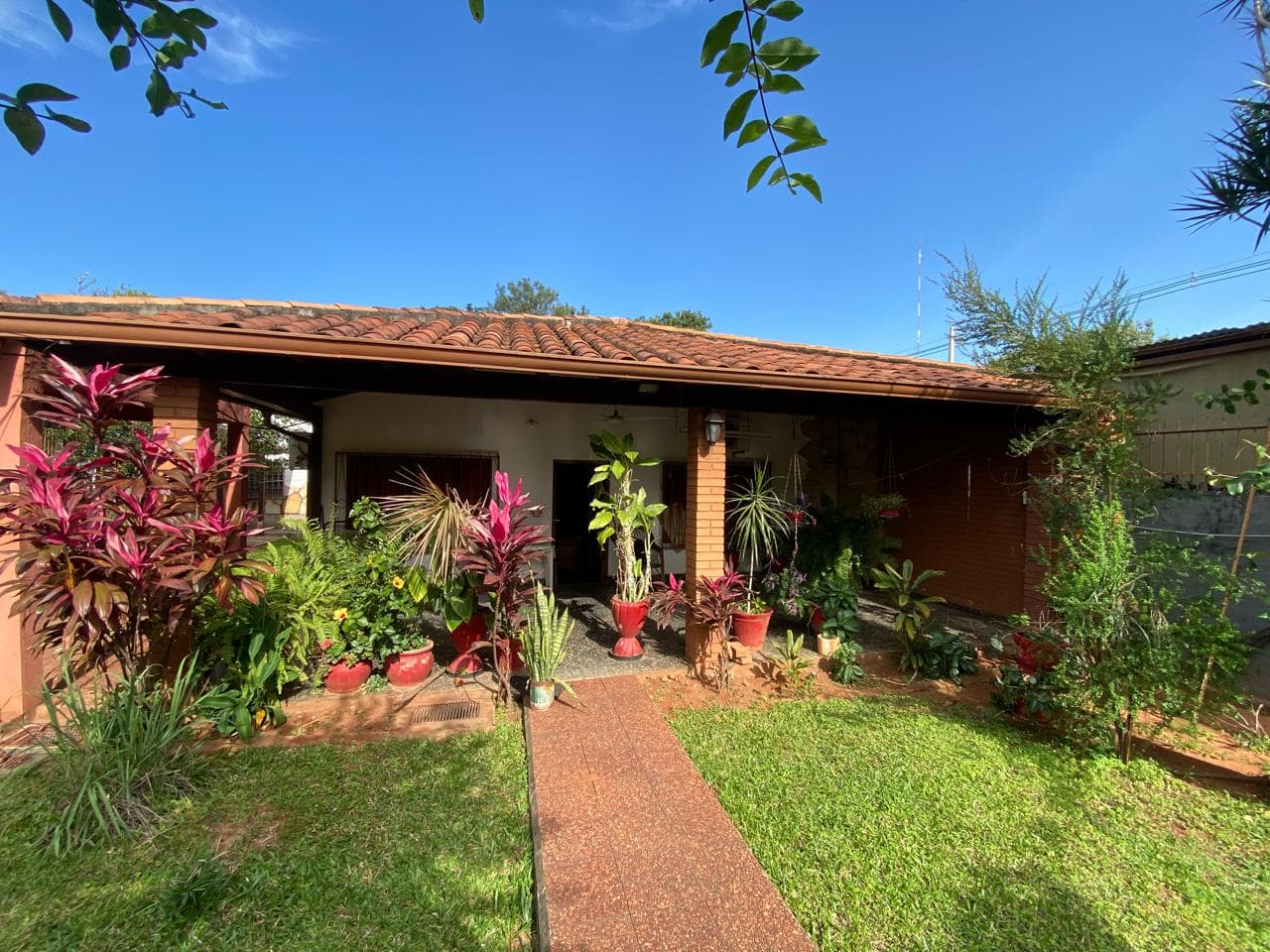En venta casa en Fernando de la Mora z. Sur, foto 2