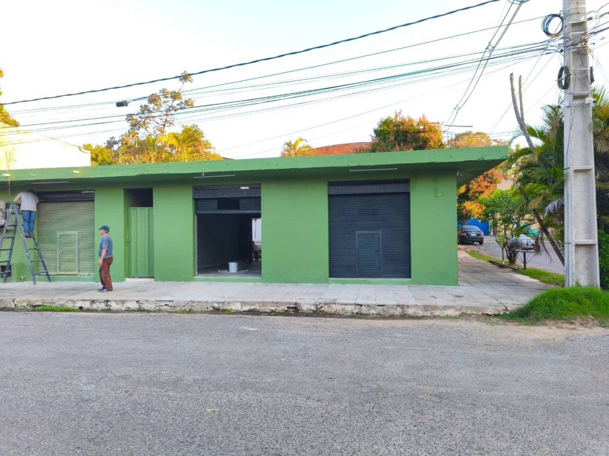 Salones comerciales en esquina – Fernando de la Mora zona norte, foto 1
