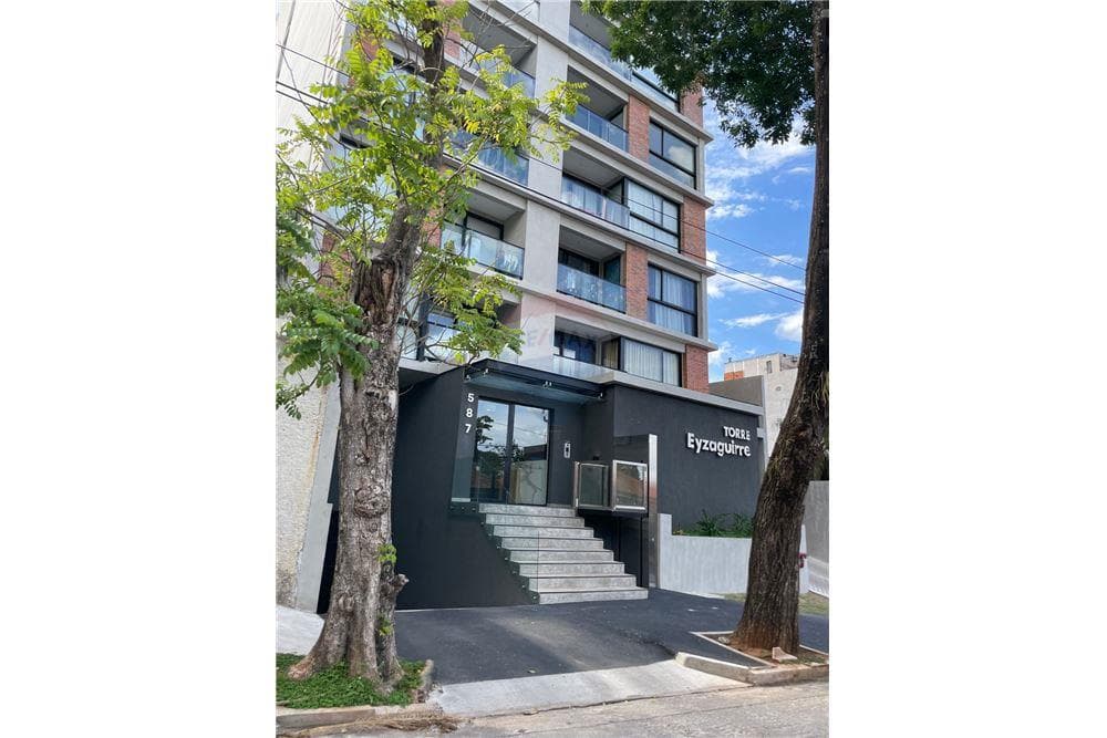 Vendo depto. amoblado 2 dor. 2 coch en Villa Morra
