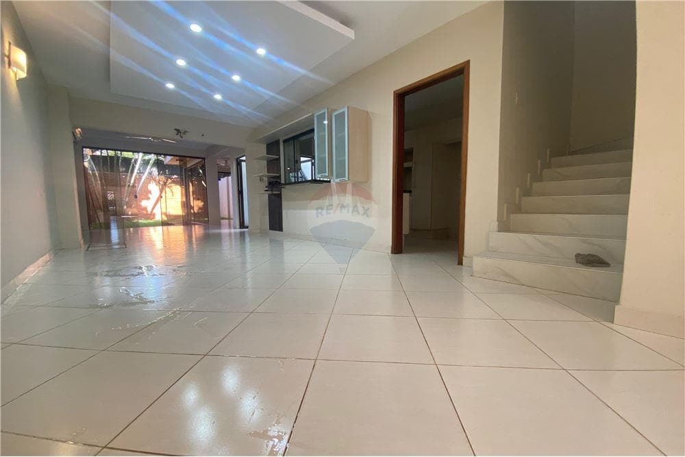 AMPLIO Dúplex Barrio Villa Aurelia, foto 2