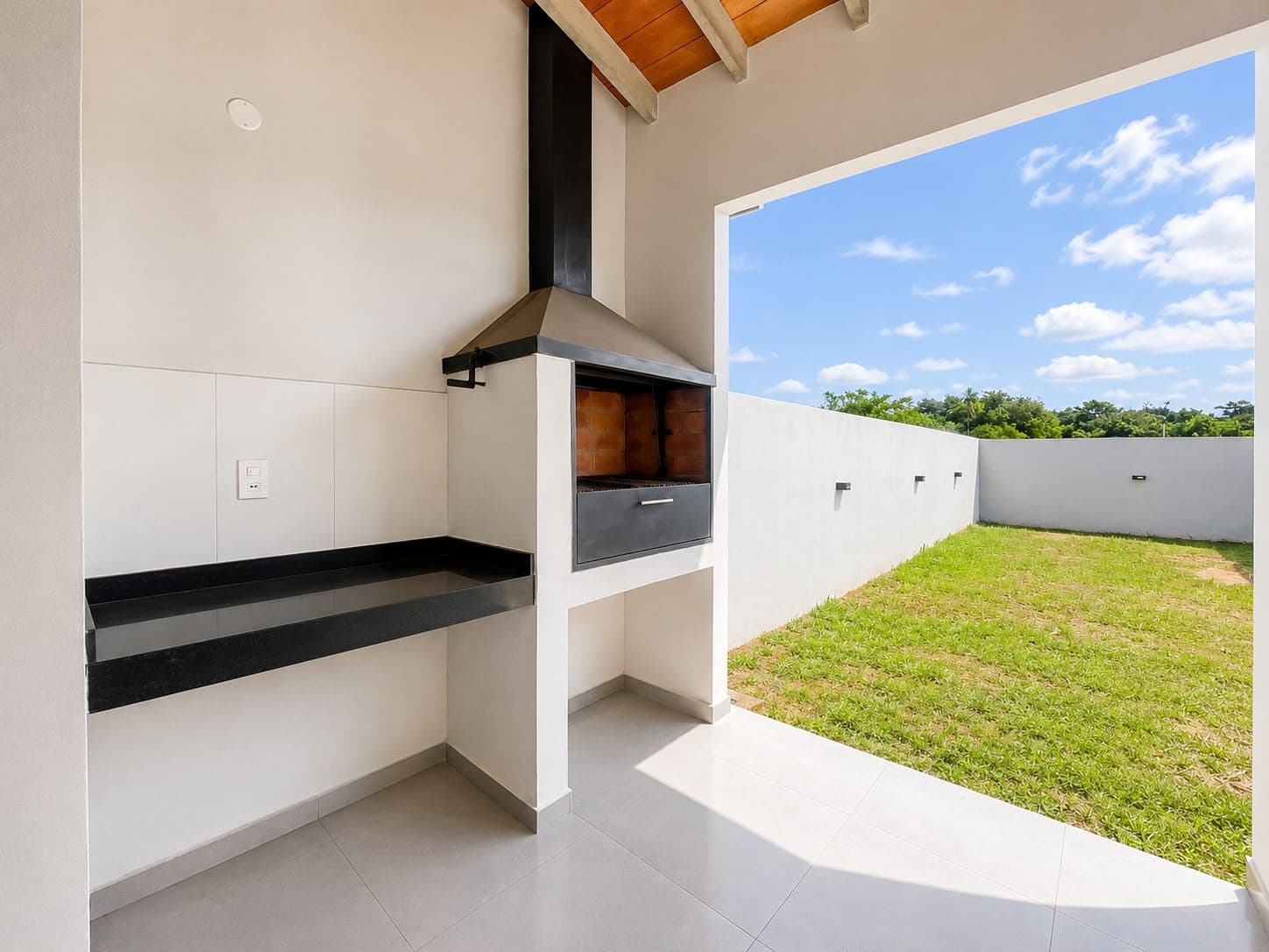 Casa a precio de alquiler en Luque, foto 4