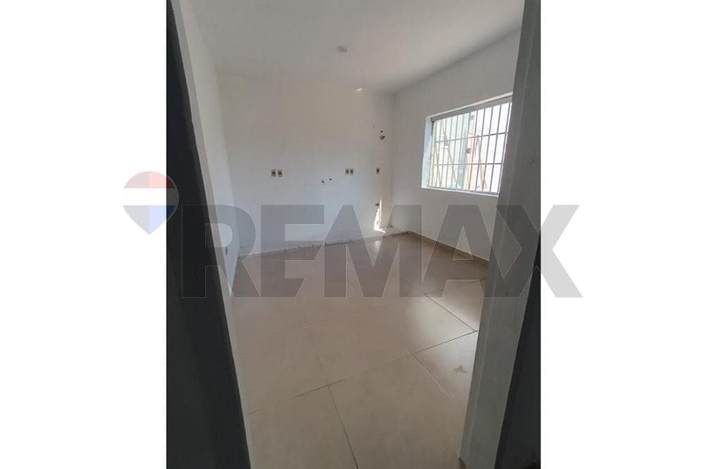 Salon comercial con oficina en San Lorenzo, foto 2