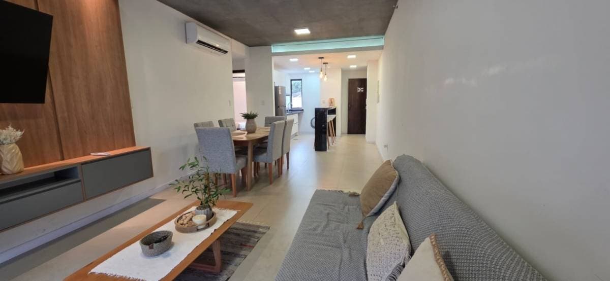 Vendo departamento de 2 dormitorios amoblado barrio Las Mercedes