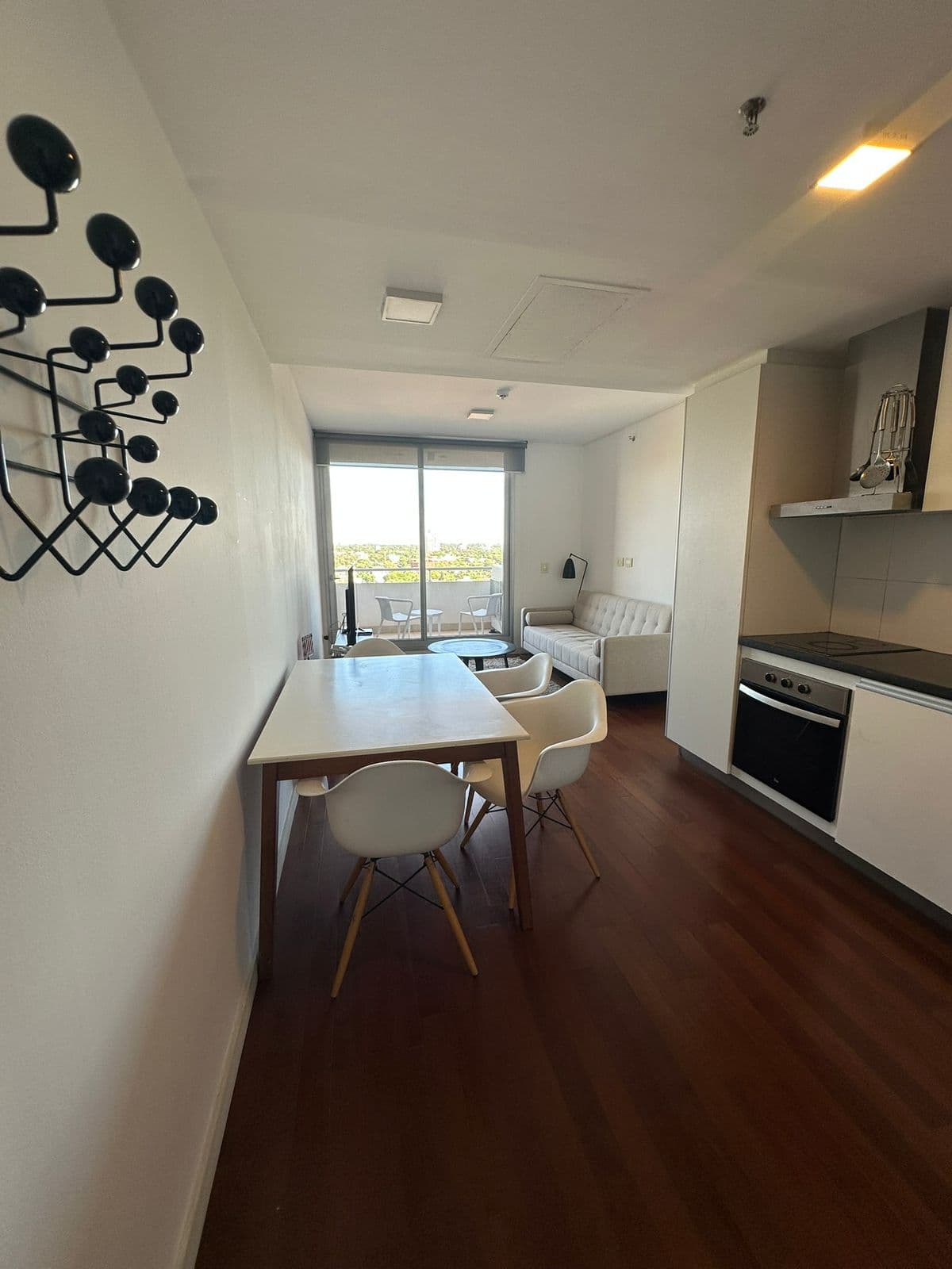EN ALQUILER Departamento amoblado de 1 dormitorio en el Edificio Sky Tower — foto 3
