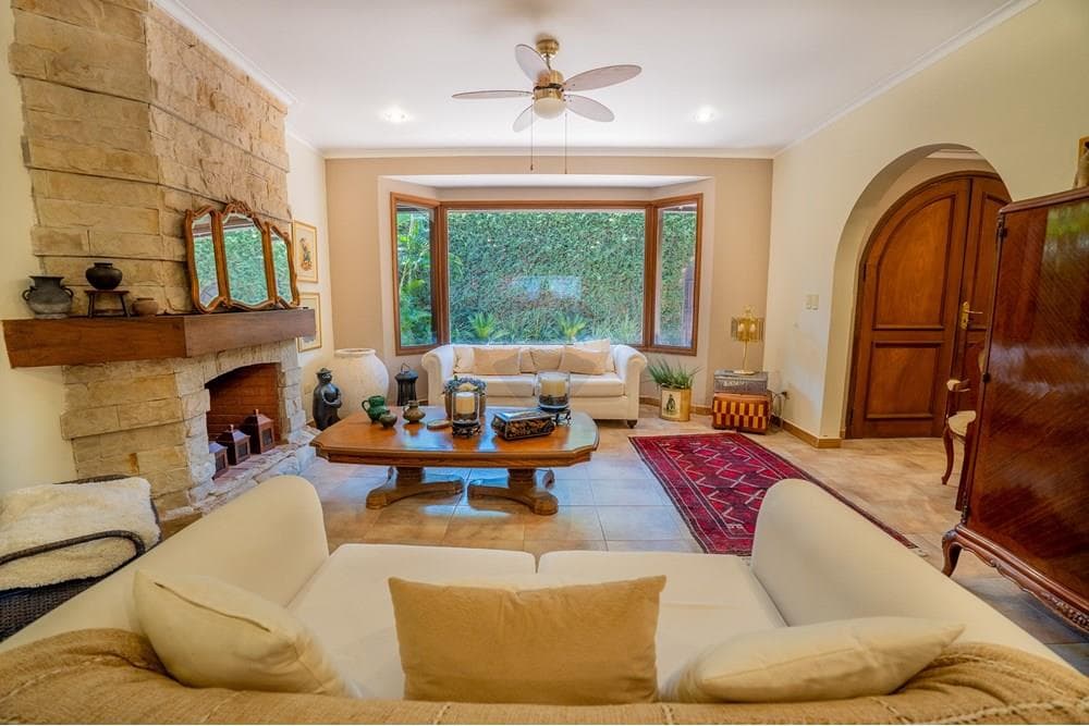 En venta – residencia en barrio mburucuya, foto 4
