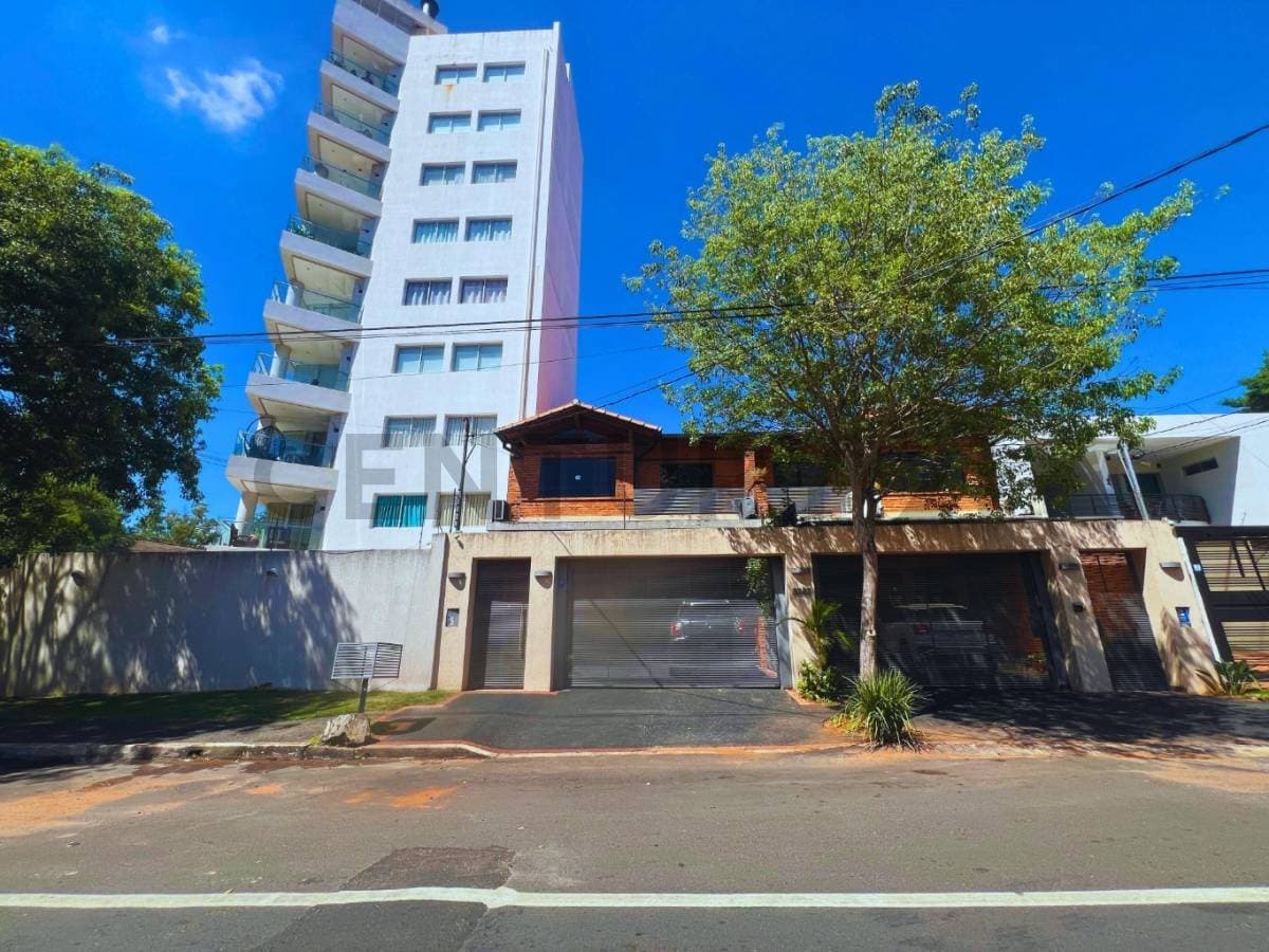 hermoso duplex a 2 cuadras de la Municipalidad de Asunción!!! — foto 2