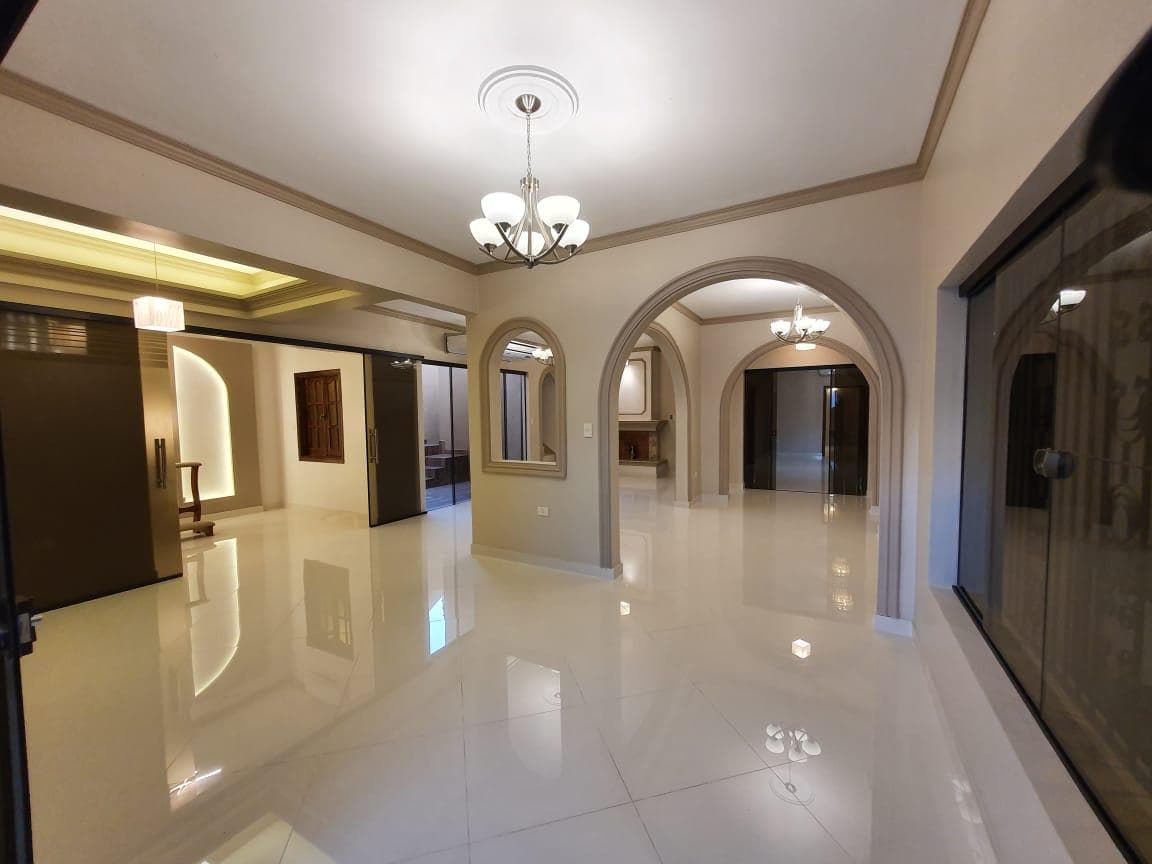 Imponente Residencia en Barrio Obrero de Asunción — foto 4