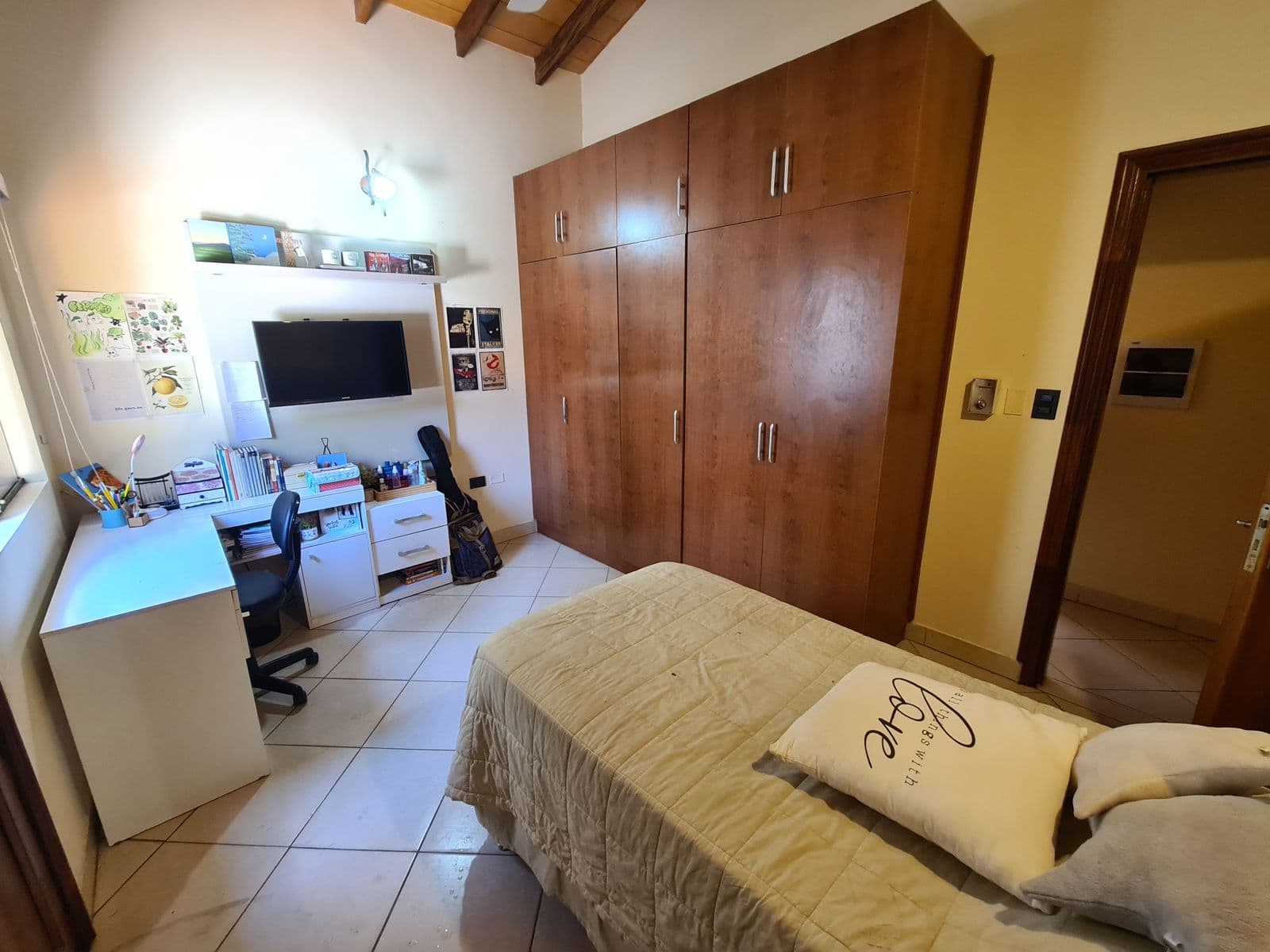 de Residencia en Lambare (A 1 cuadra de Rca Argentina) — foto 3