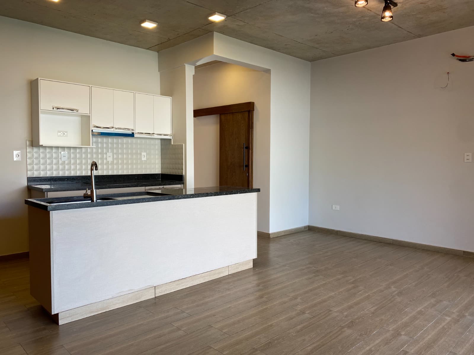 En venta duplex a estrenar en Luque barrio laurelty
