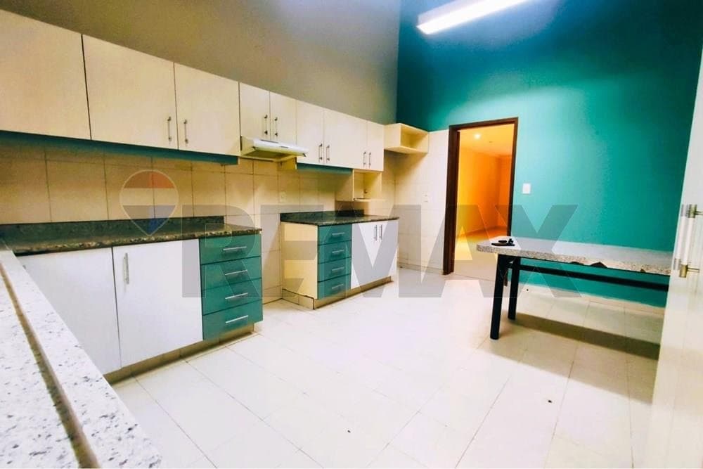 Casa - Alquiler - Luque, Central, Paraguay, foto 5