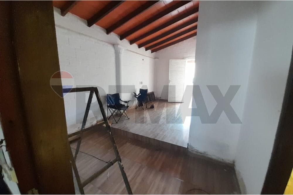 Casa de dos piso, ideal para (vivienda, oficinas, spap, gimnacio), foto 4
