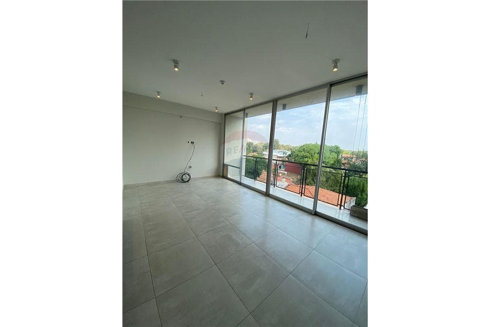 Alquilo departamento en edificio life villa mora