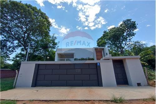 Hermosa casa nueva en Mariano Roque Alonso, foto 1