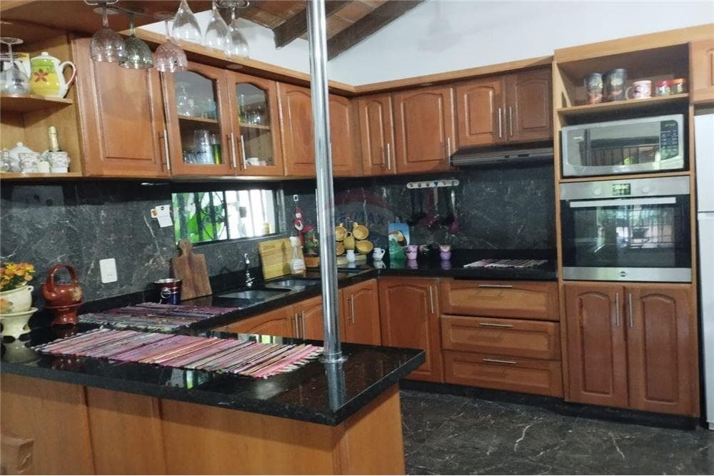 Hermosa casa en Mariano Roque Alonso, foto 5
