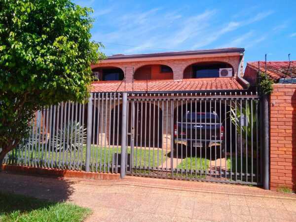Vendo casa en Fernando de la Mora zona sur