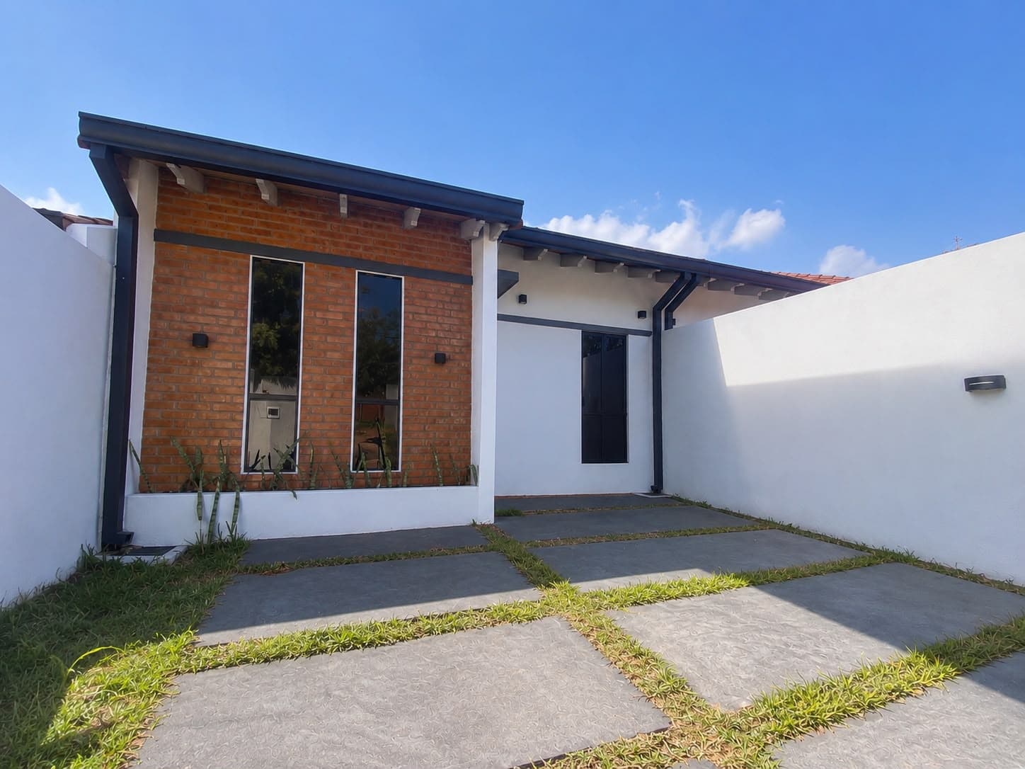 Casa a precio de alquiler en Luque