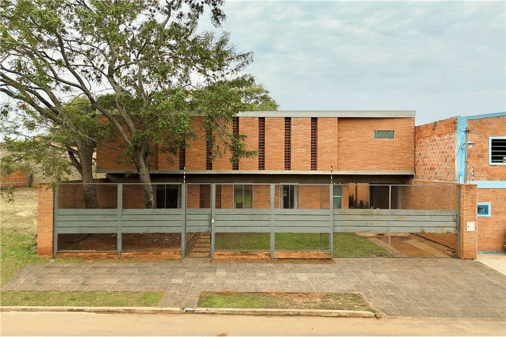 ????✨ Gran Residencia en Venta – Laurelty, Luque (Zona Panamá casi Brasil)