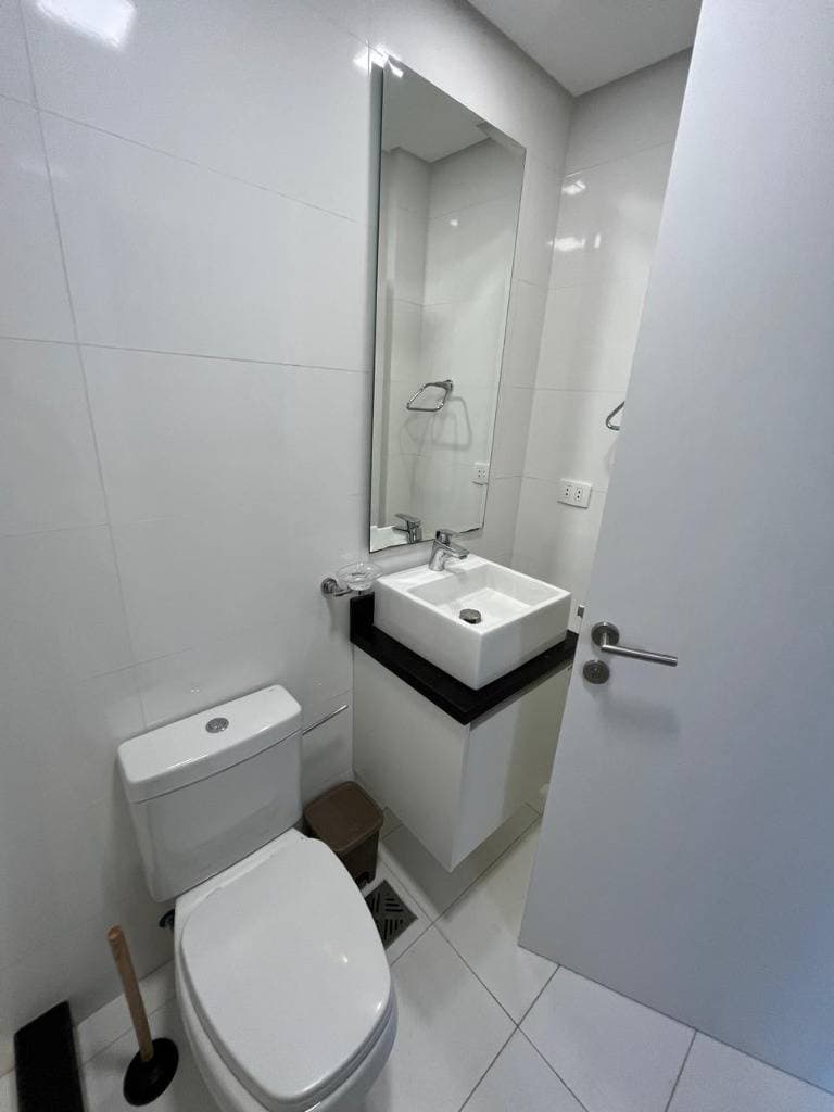 Amplio monoambiente en altamira ycua sati totalmente amoblado — foto 5