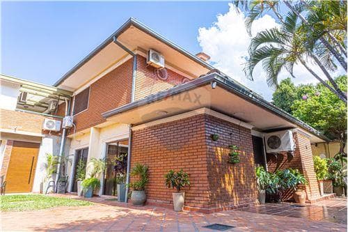 Casa-alquiler-py Asunción Barrio Jara Soldado Pyo C/ Cervantes Huerto