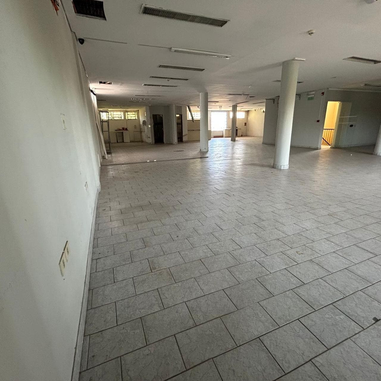 Edificio Con Oficinas para empresas En Asunción sobre Avenida España, foto 4