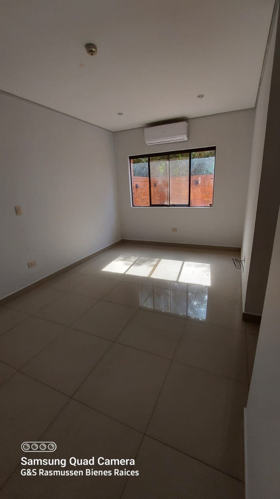 En venta - amplio dpto. De 3 dorm. En suite edif. La place, foto 3